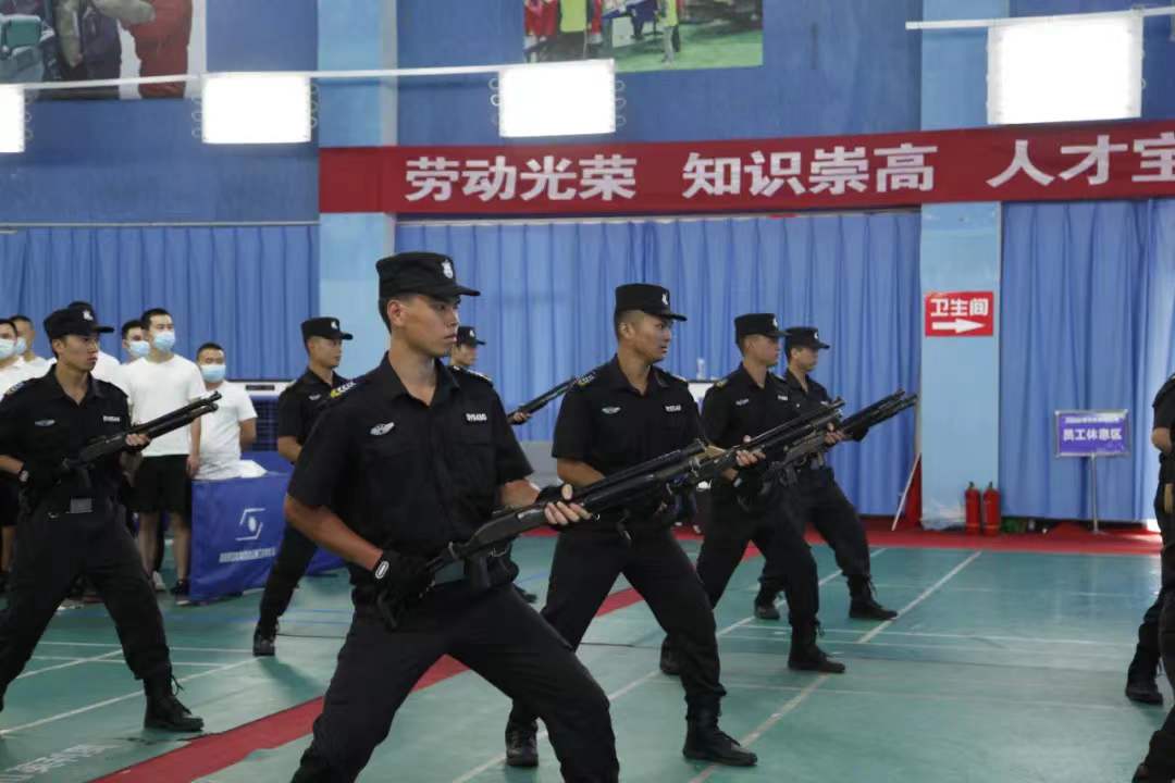 這個盛夏，他們?nèi)计鸨０仓盎稹保? /></div>

						
						<div   id=